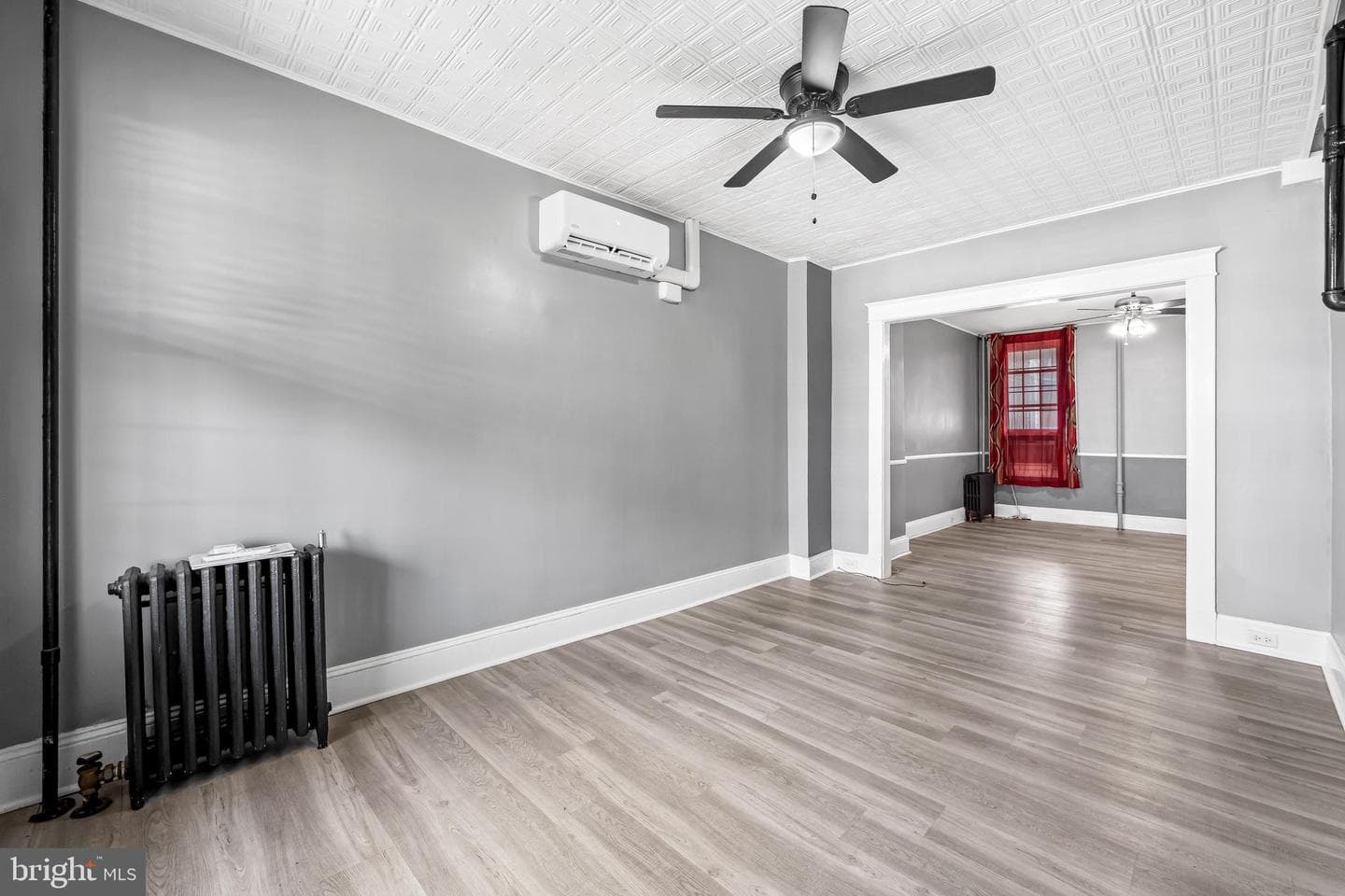 1109 W 40th Street photo 6