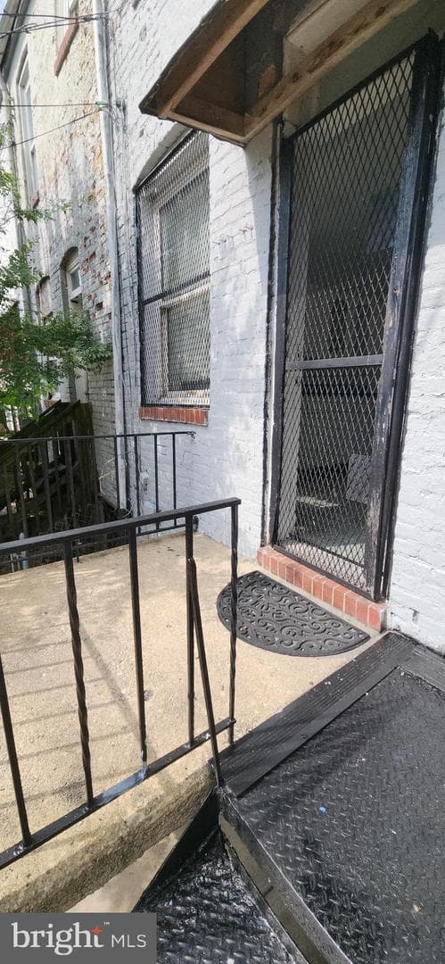729 N Milton Avenue photo 21