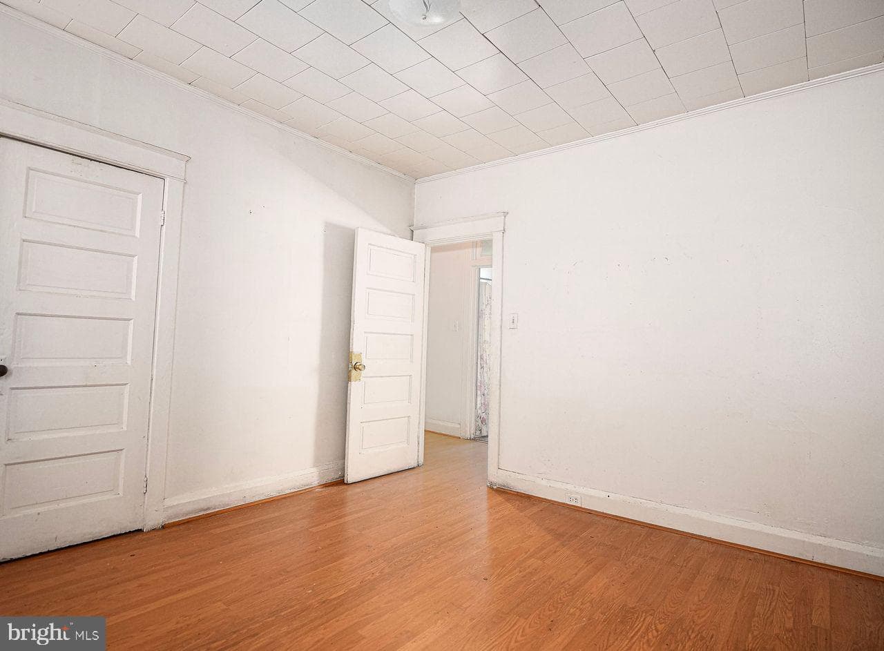 1227 N Potomac Street photo 8