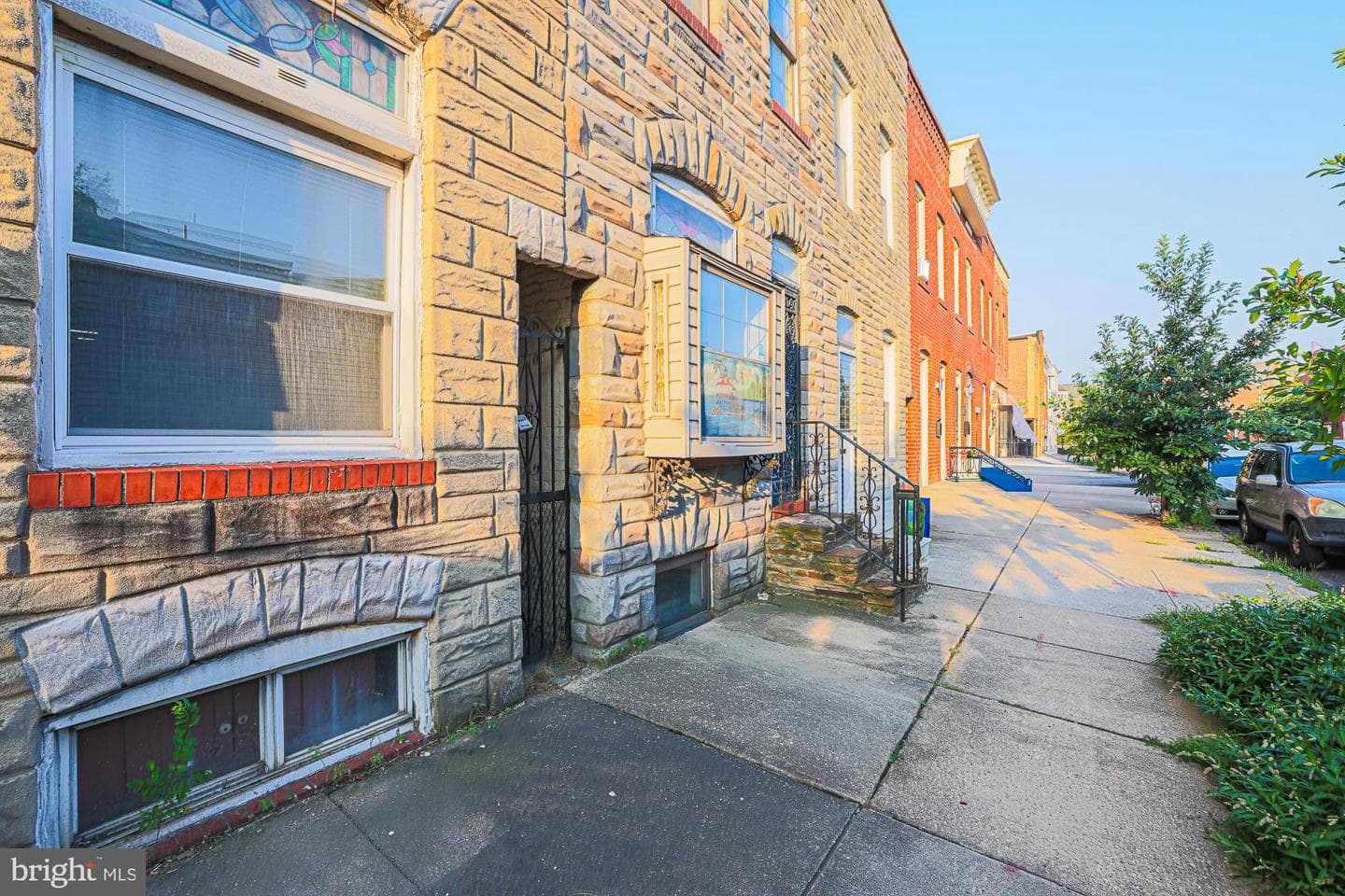 2421 Fait Avenue photo 3