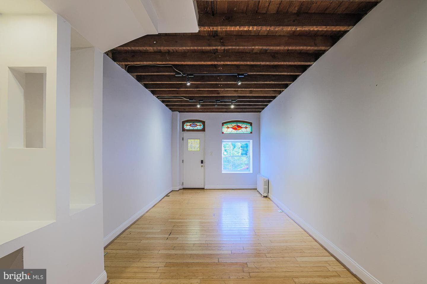 2421 Fait Avenue photo 6