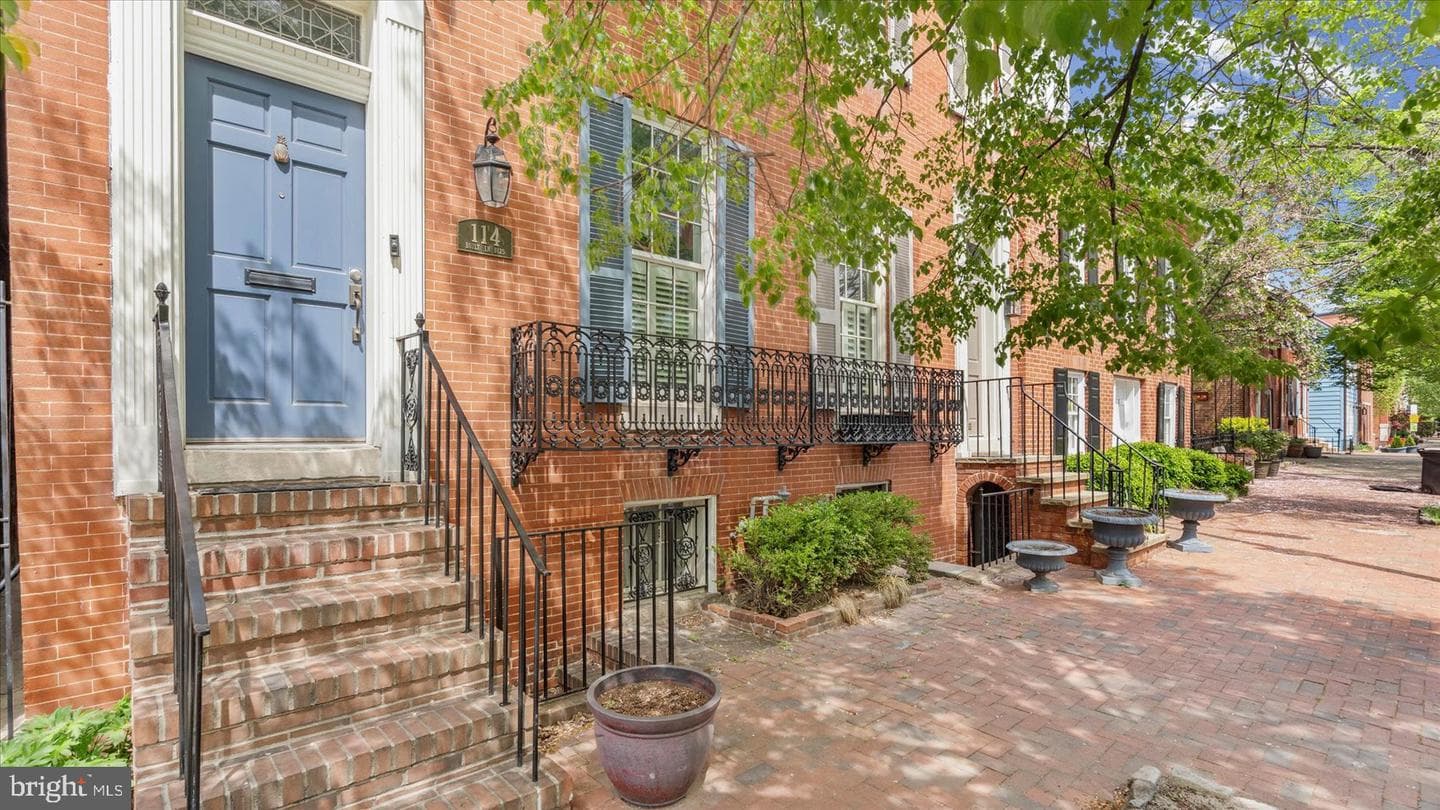 114 Montgomery Street, Baltimore
