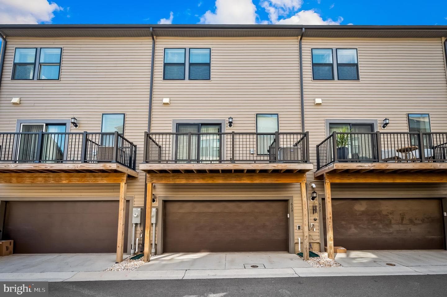 614 Mozart Way photo 25