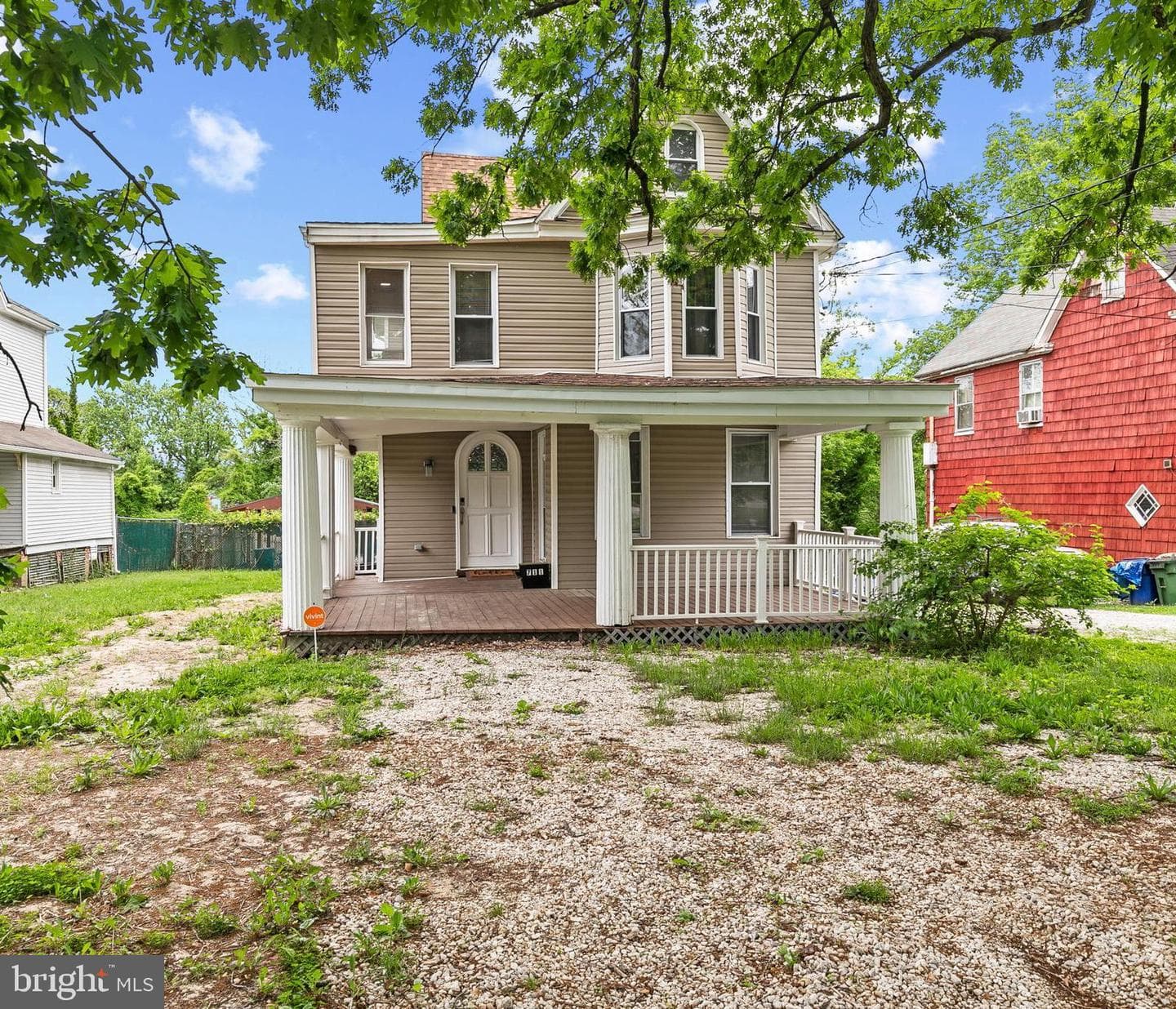 711 Woodbourne Ave photo 30