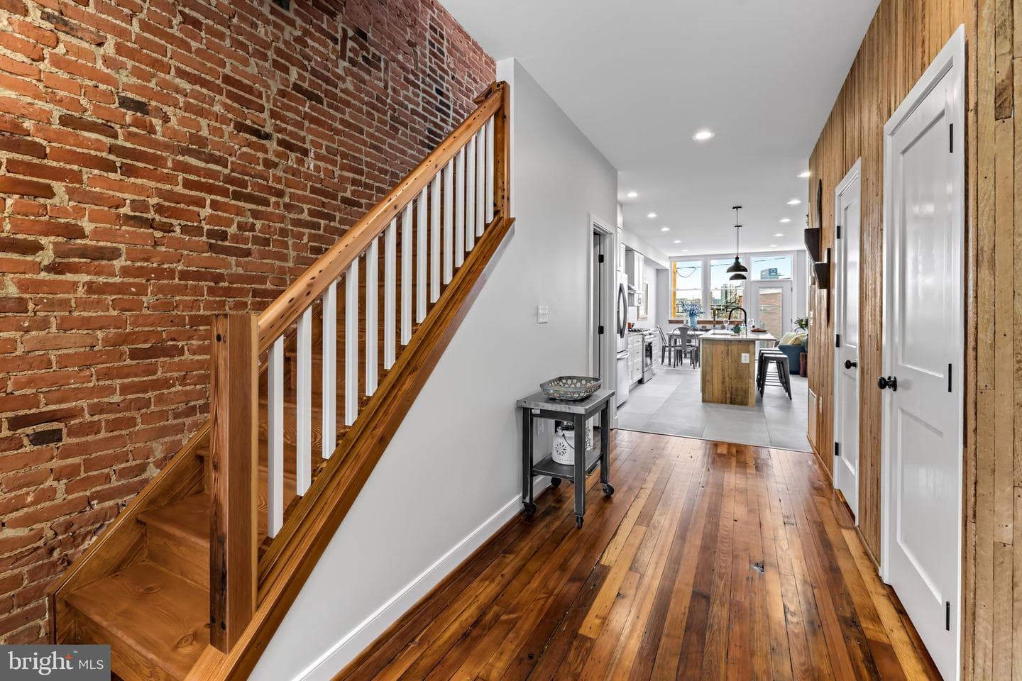 638 E Fort Avenue photo 9