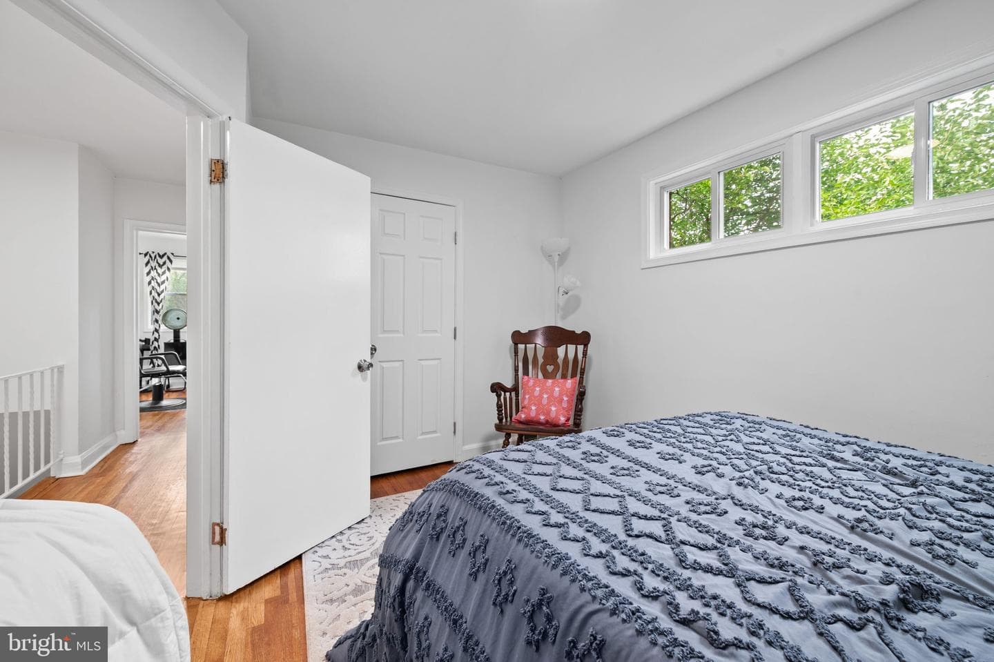 5423 Seward Avenue photo 13