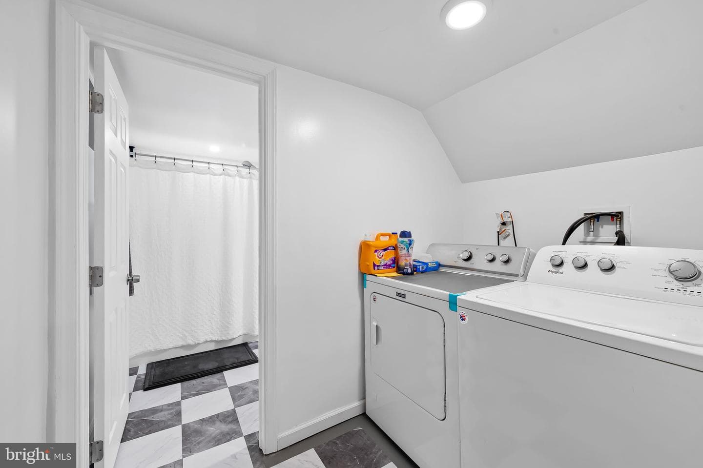 5423 Seward Avenue photo 21