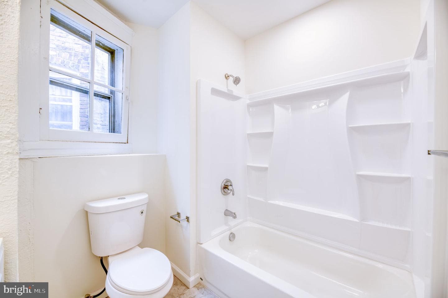 517 E 38th Street photo 13