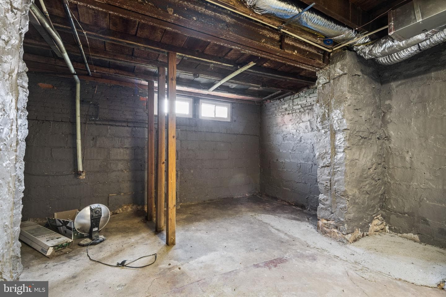 3426 Wilkens Avenue photo 30