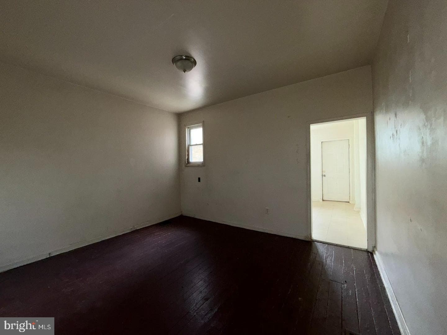 1556 N Carey Street photo 8