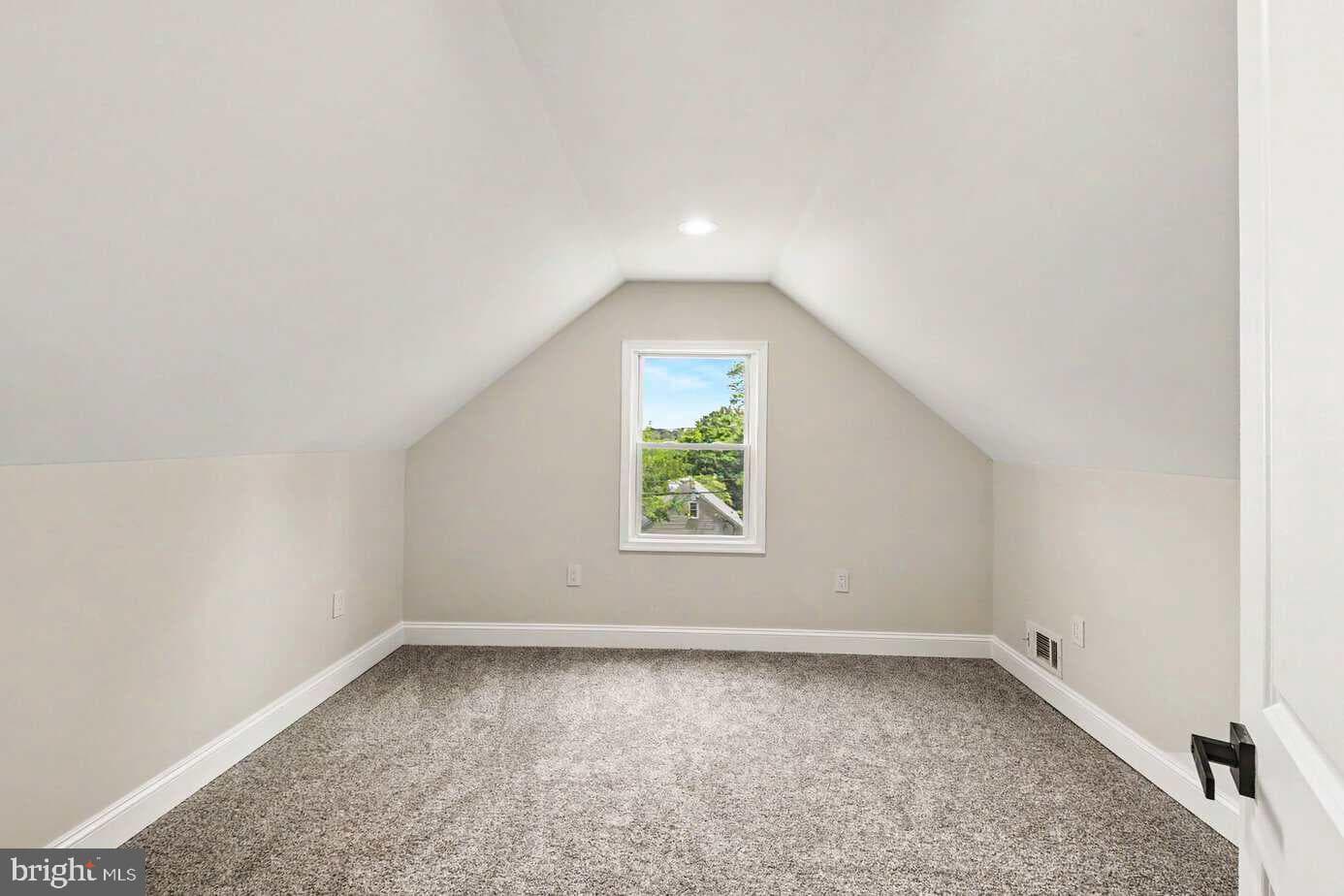 3710 Southern Avenue photo 18