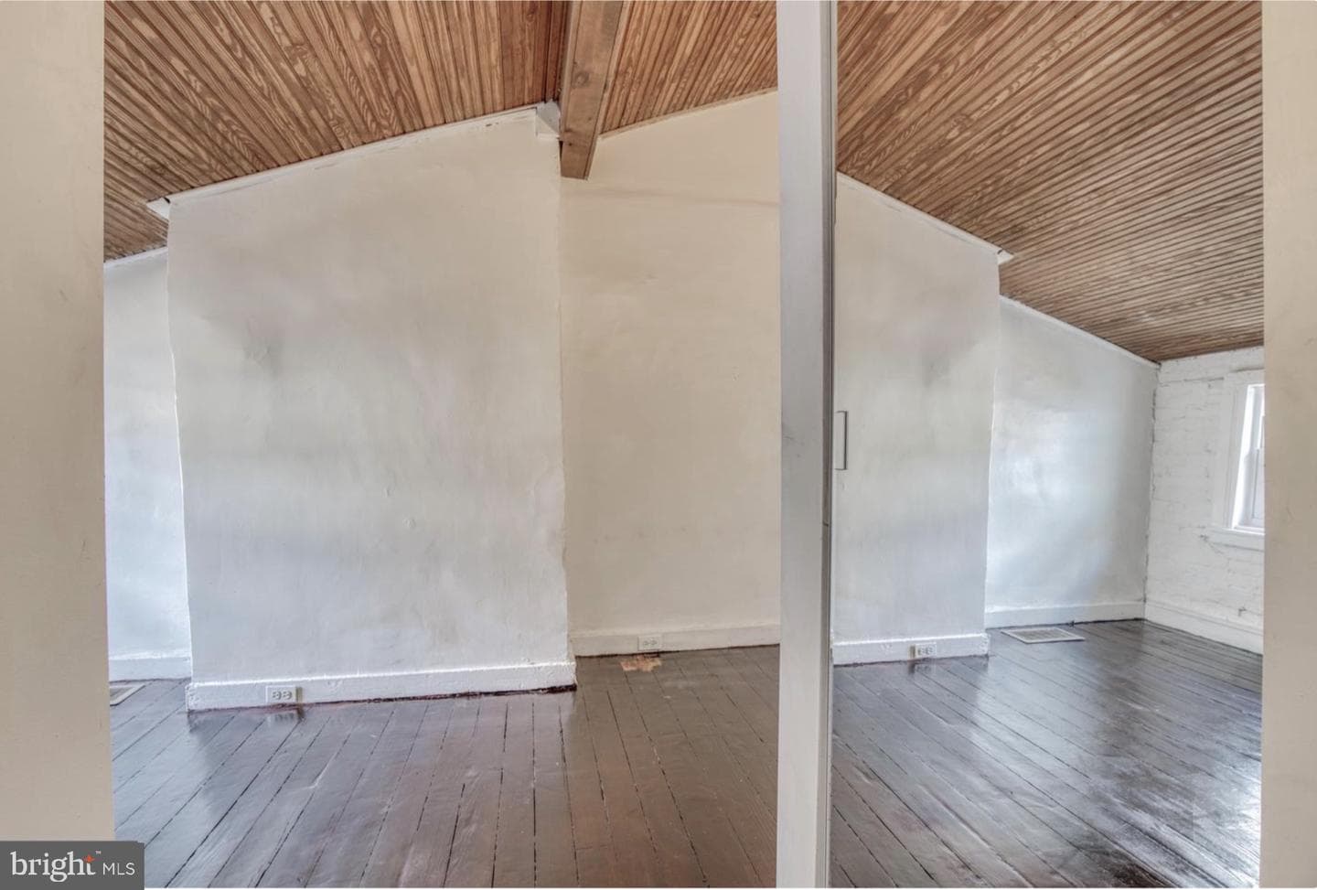 1125 William Street photo 11
