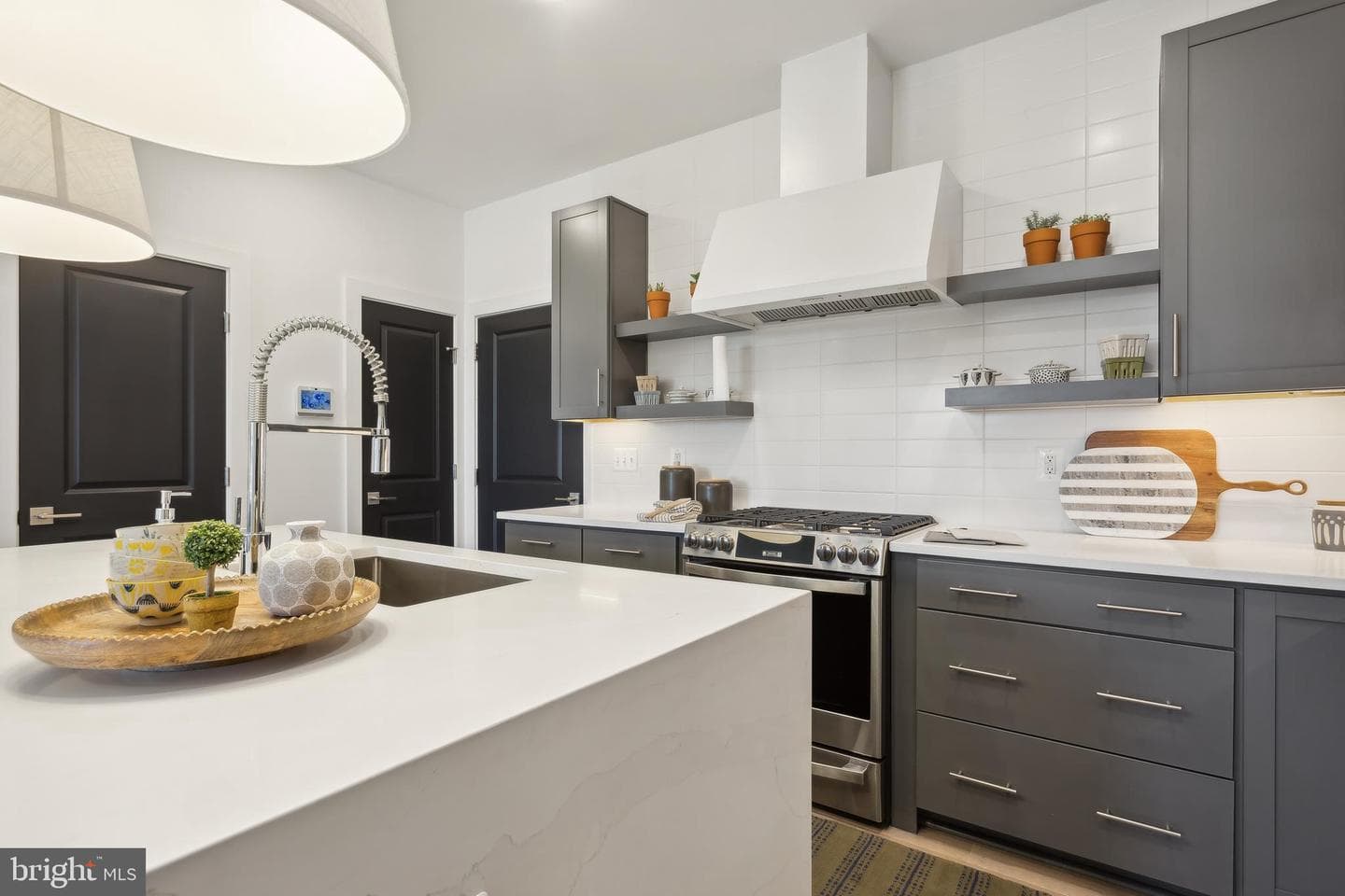 103a E Cromwell Street #1003 photo 14