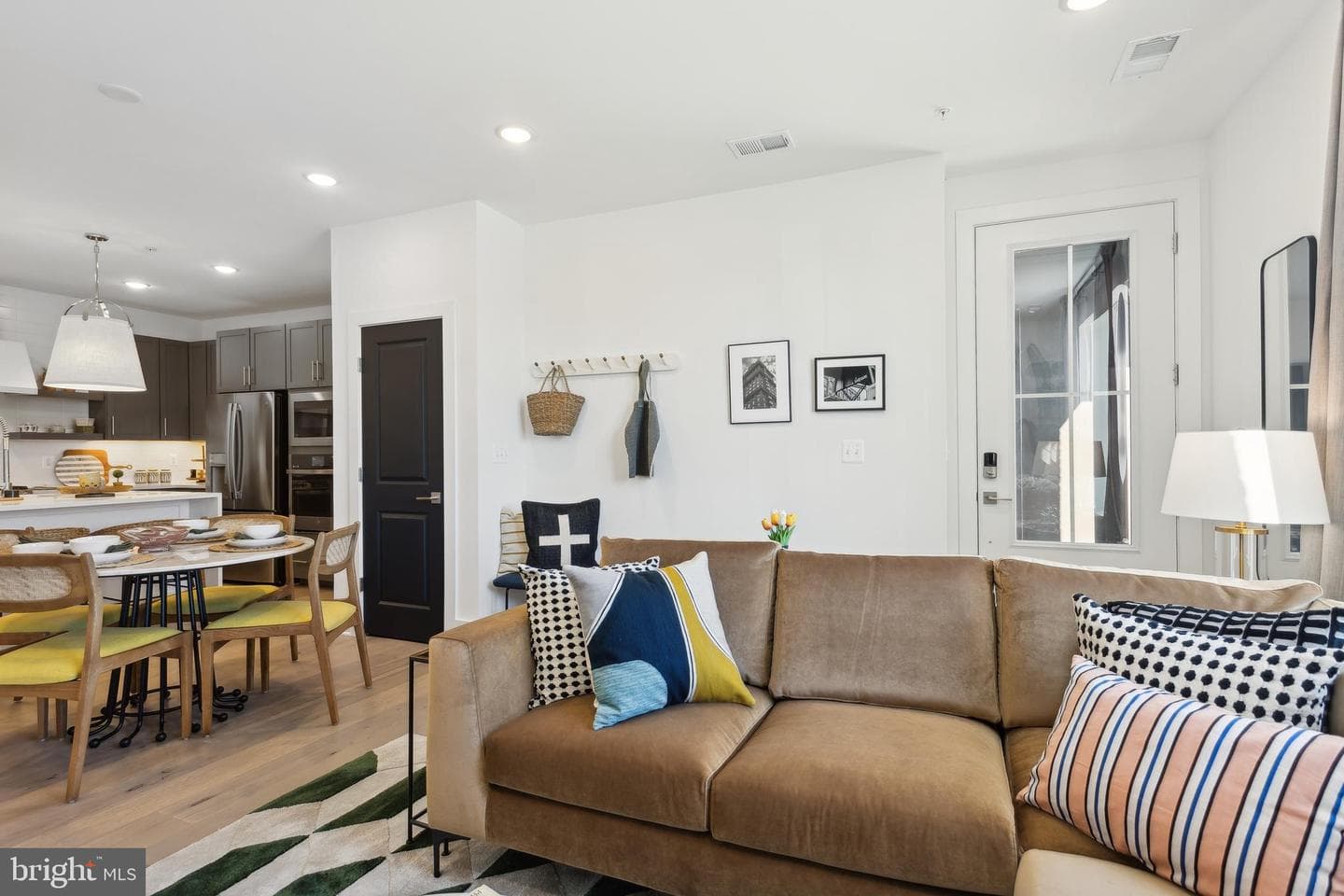 103a E Cromwell Street #1003 photo 7