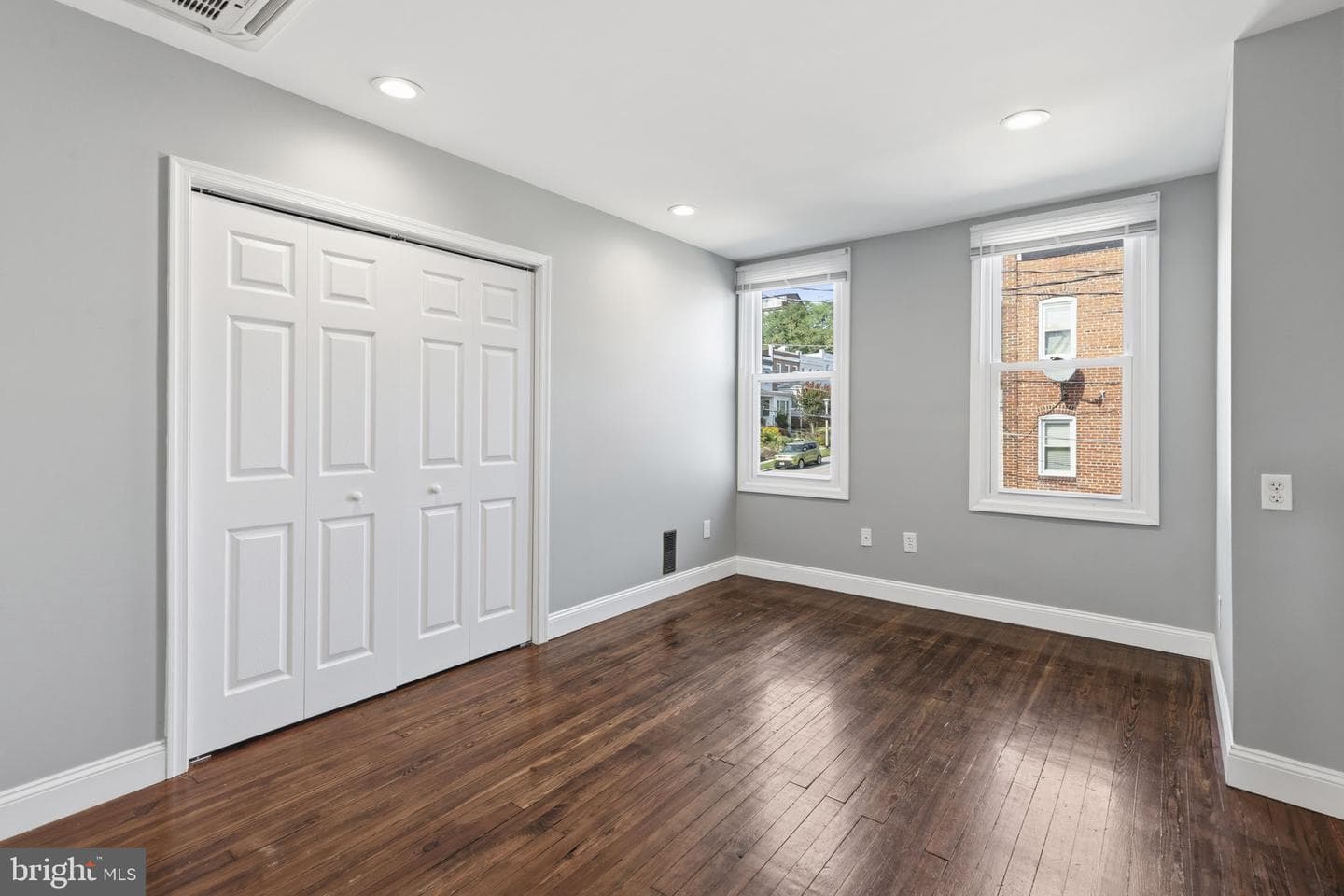 4119 Falls Road photo 12