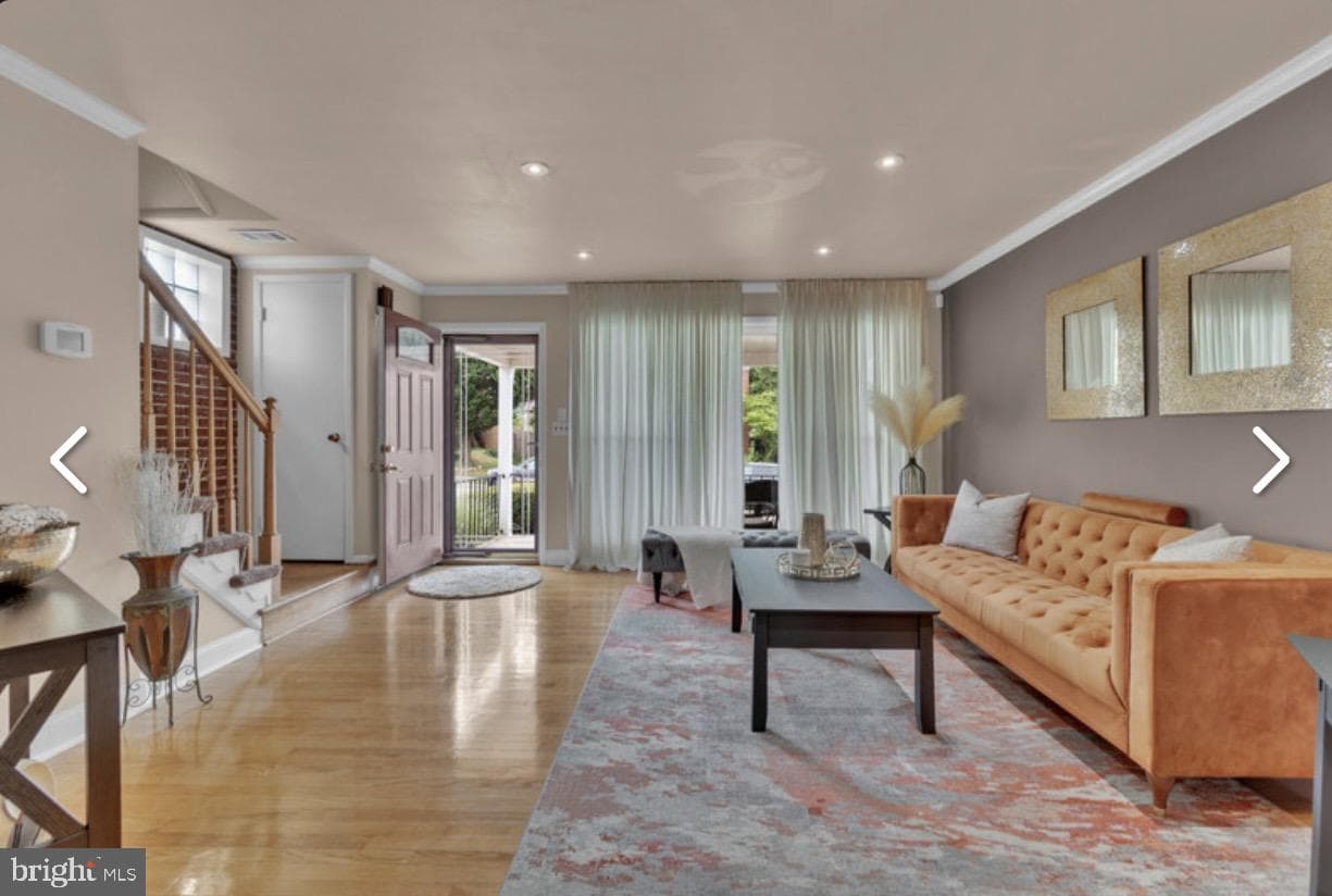 1110 Hollen Road photo 4
