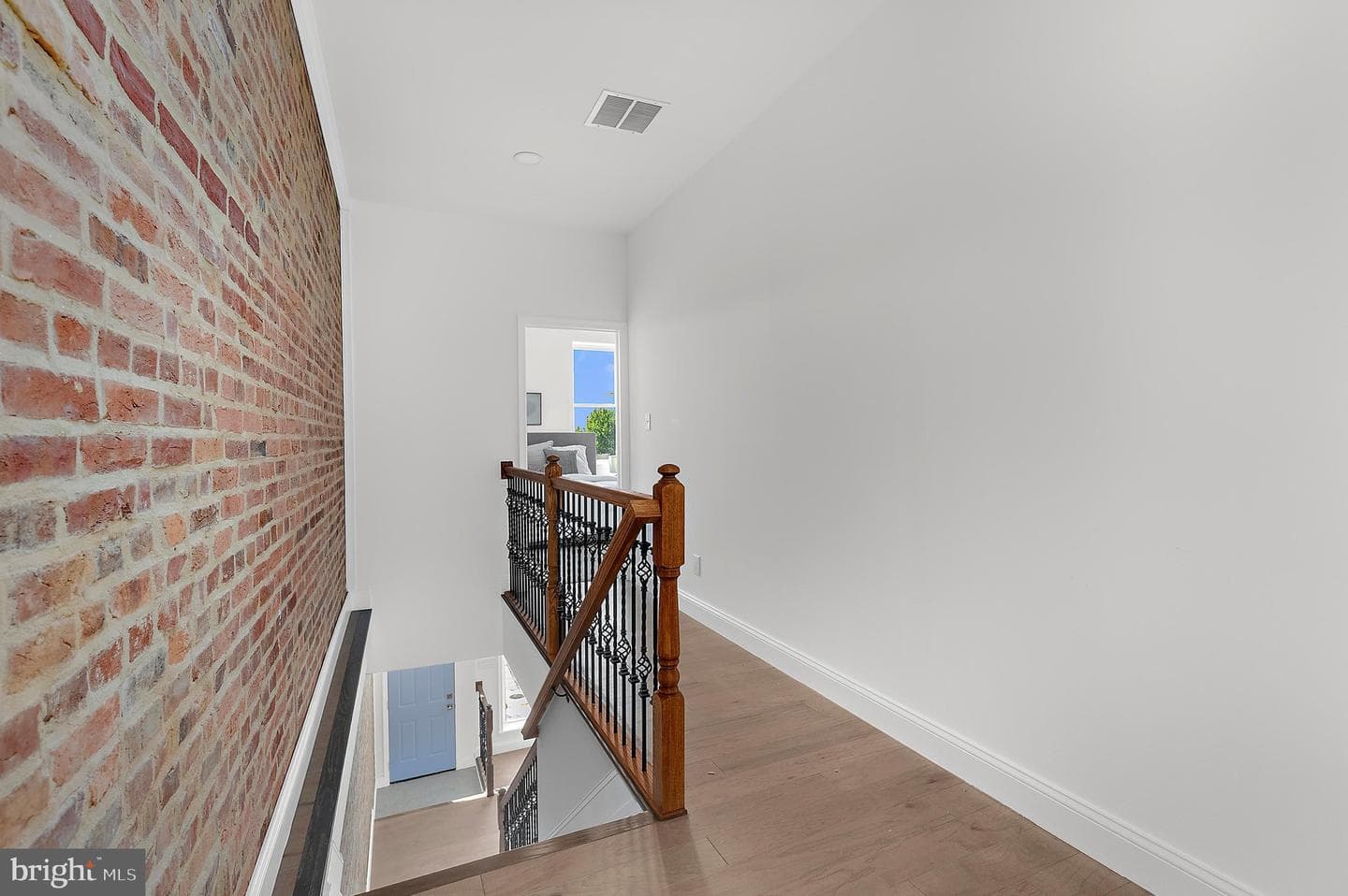 1747 N Milton Avenue photo 16