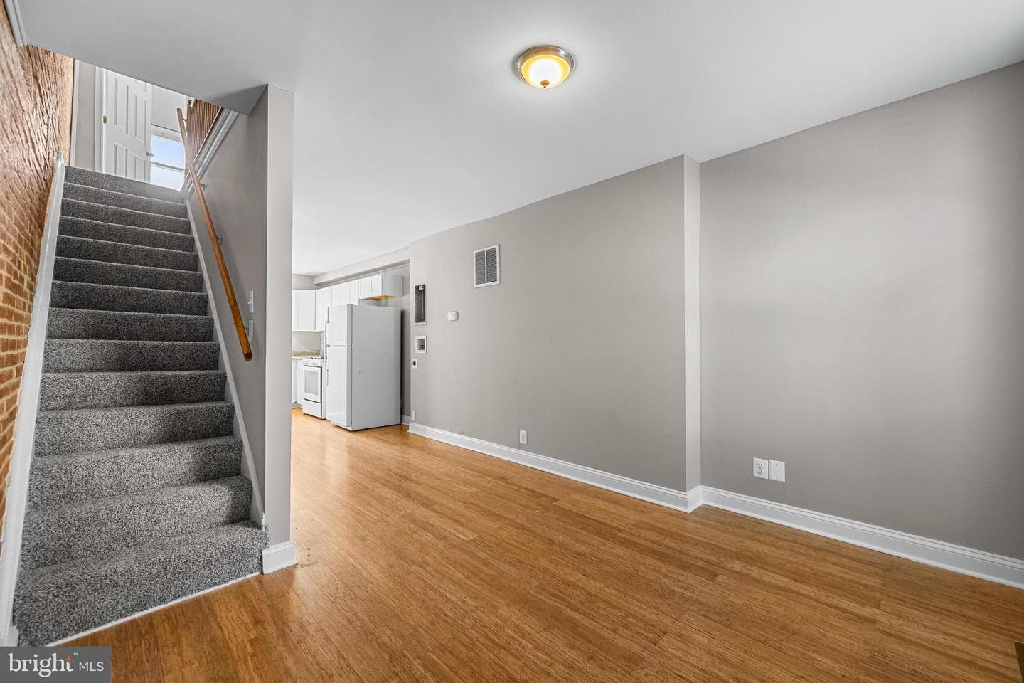 317 Font Hill Avenue photo 3