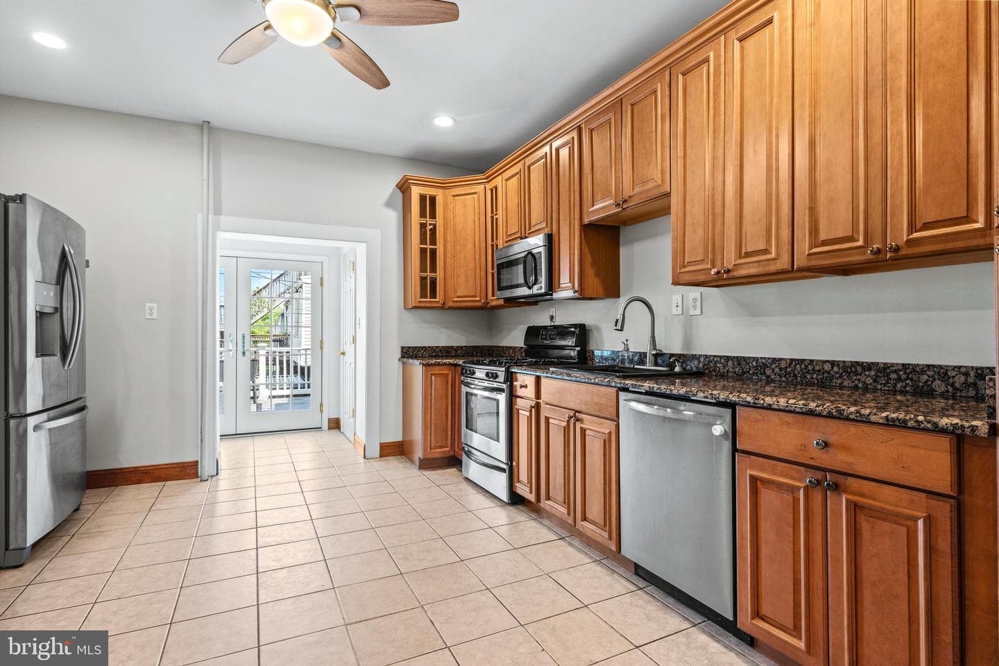 633 S Conkling Street photo 17