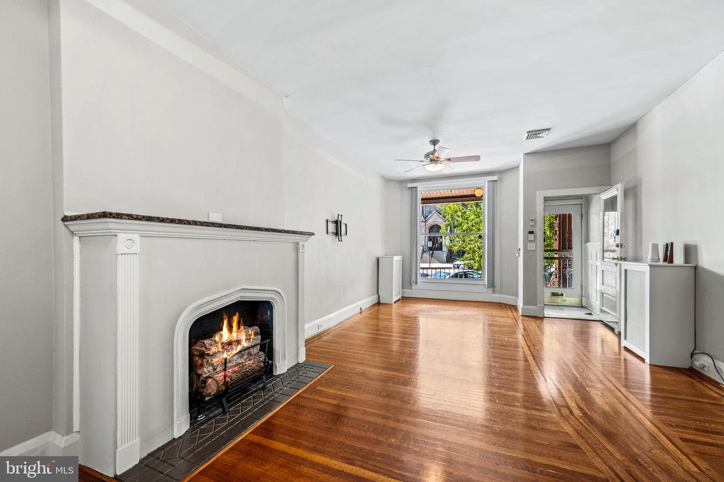 633 S Conkling Street photo 8