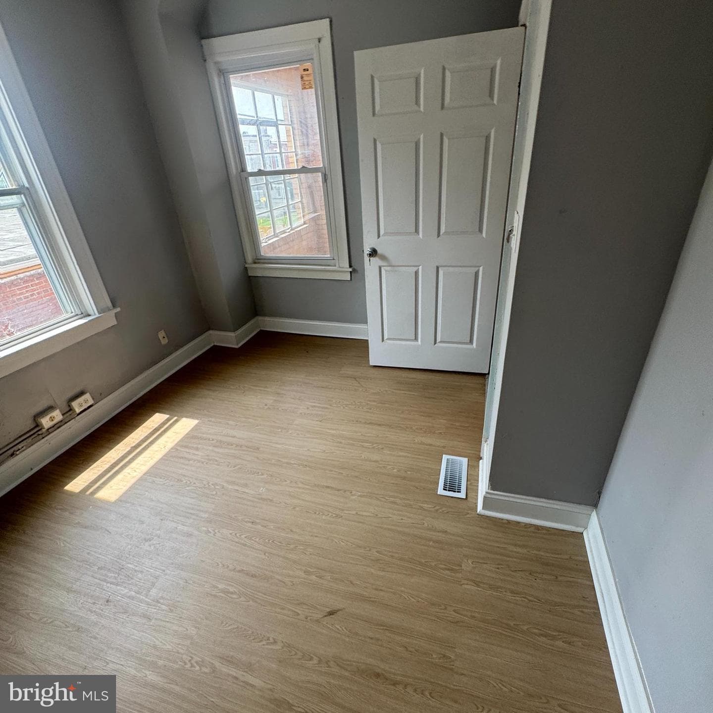 4158 Eierman Avenue photo 6