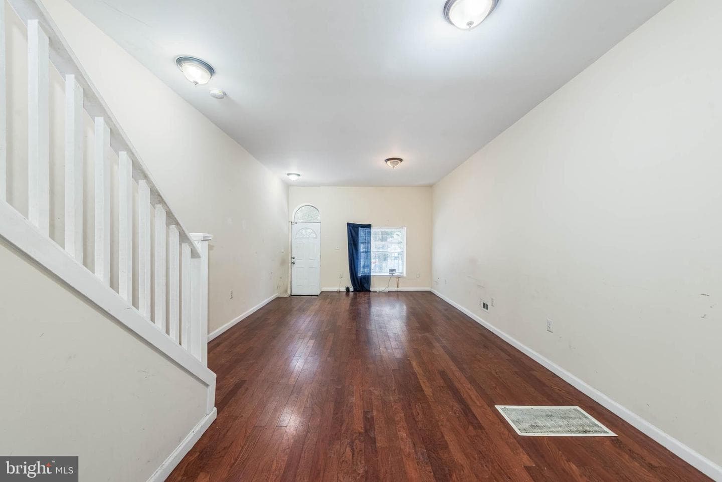 2316 E Madison Street photo 6