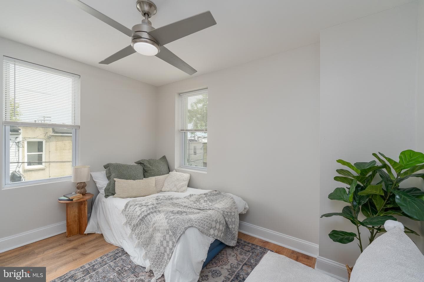 139 N Port Street photo 11
