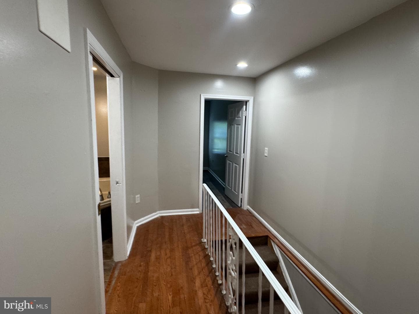 1123 Sargeant Street photo 13