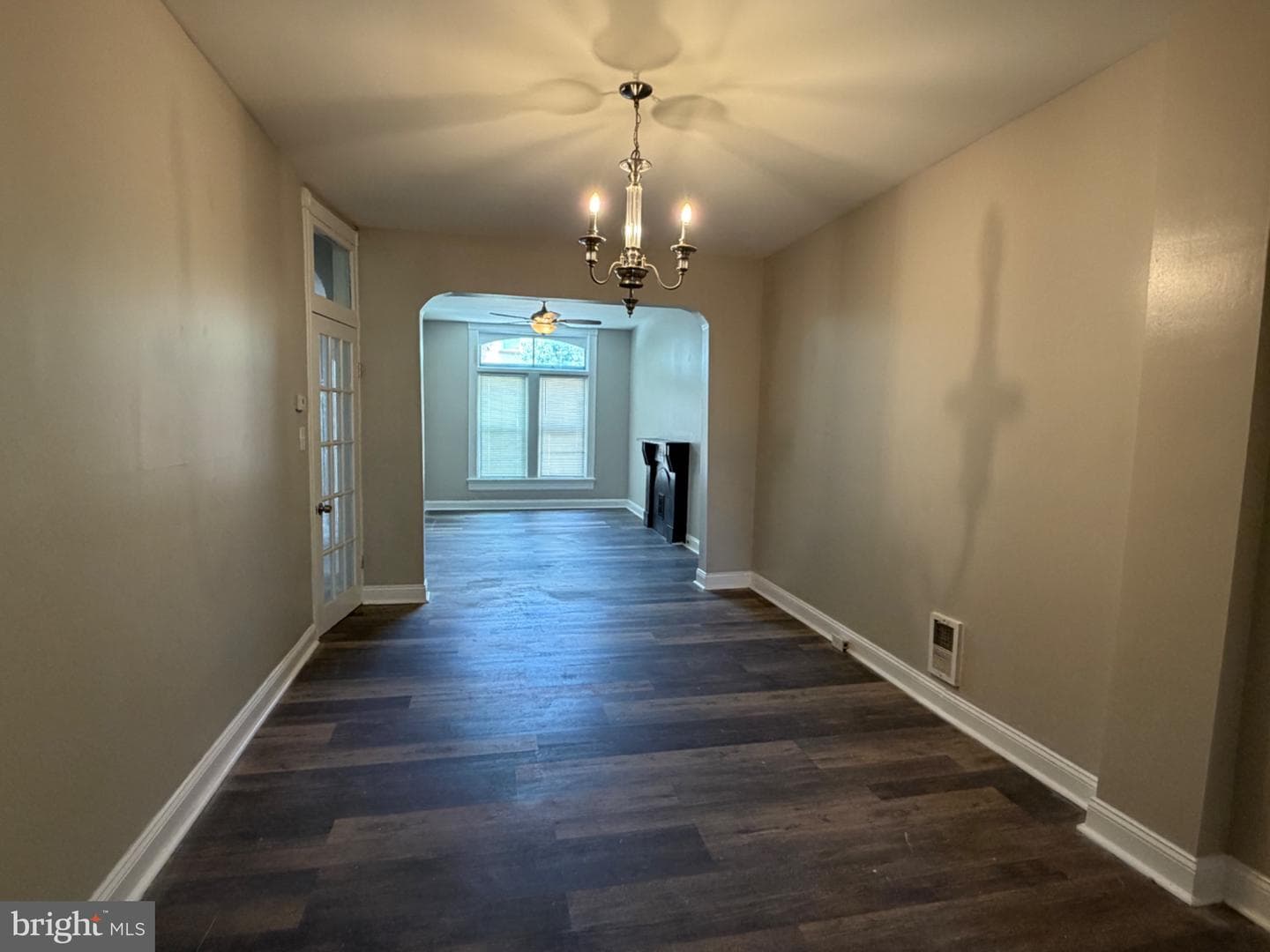 427 N Milton Avenue photo 4