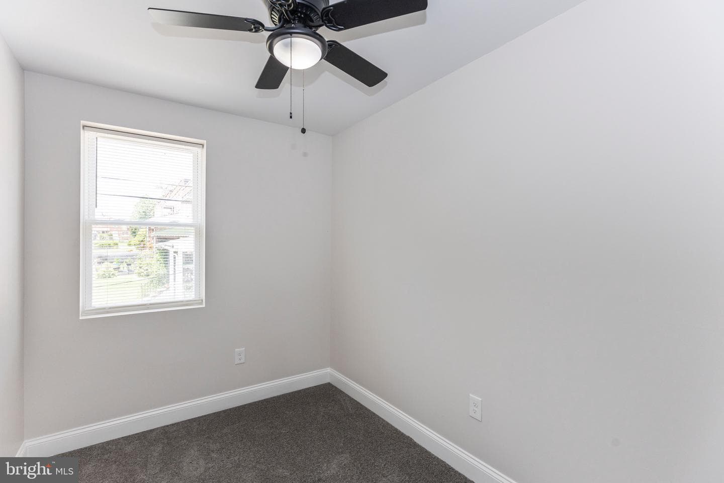 2412 Shirley Avenue photo 8