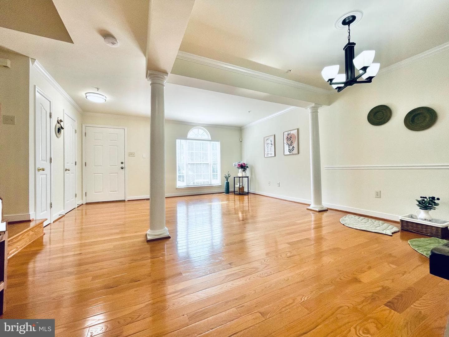 1208 Carli Court photo 3