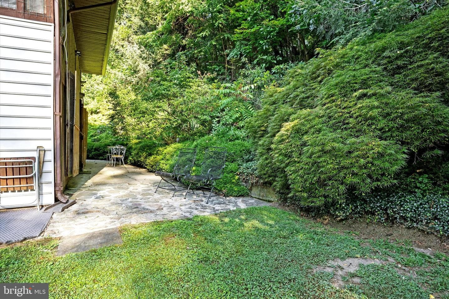 606 Freeland Road photo 13