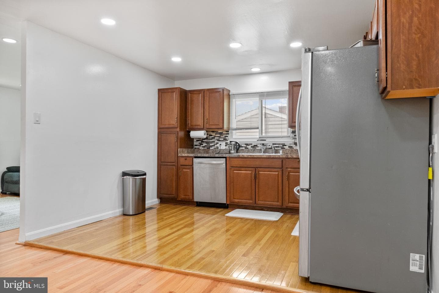 6200 Collinsway Road photo 16