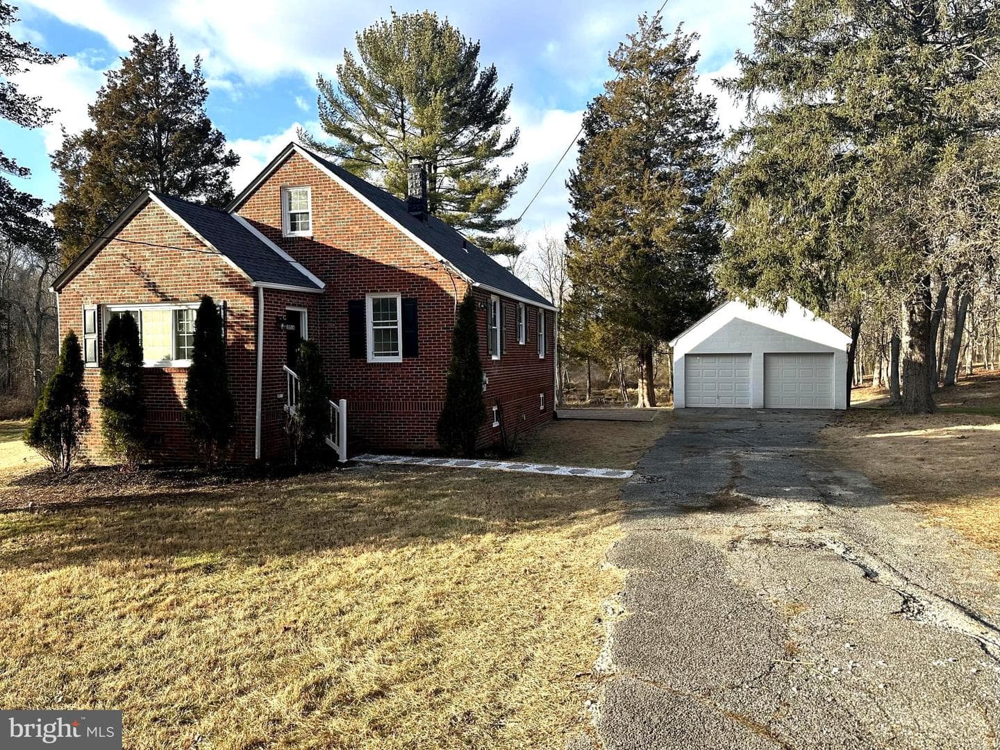 10516 Bird River Road photo 3