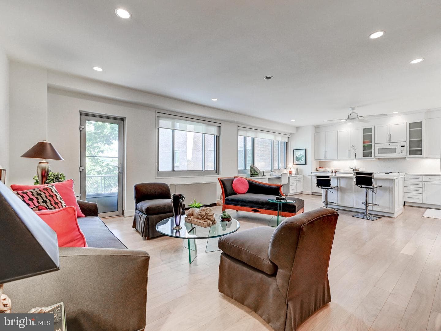 11 Slade Avenue #410 photo 4
