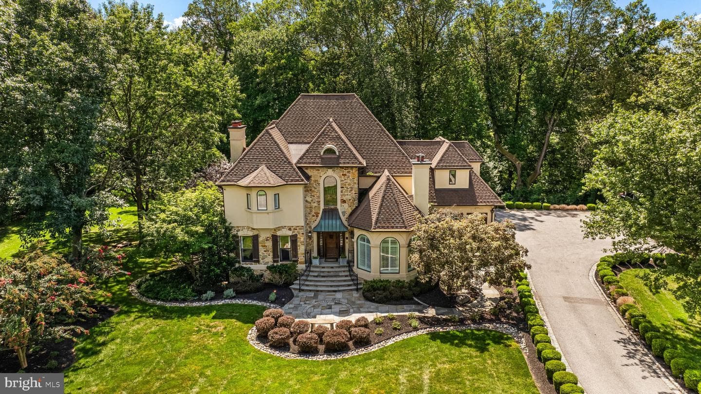 18 Hambleton Court photo 71