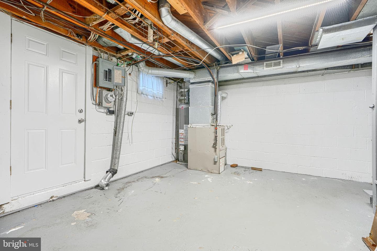 1020 Middlesex photo 24