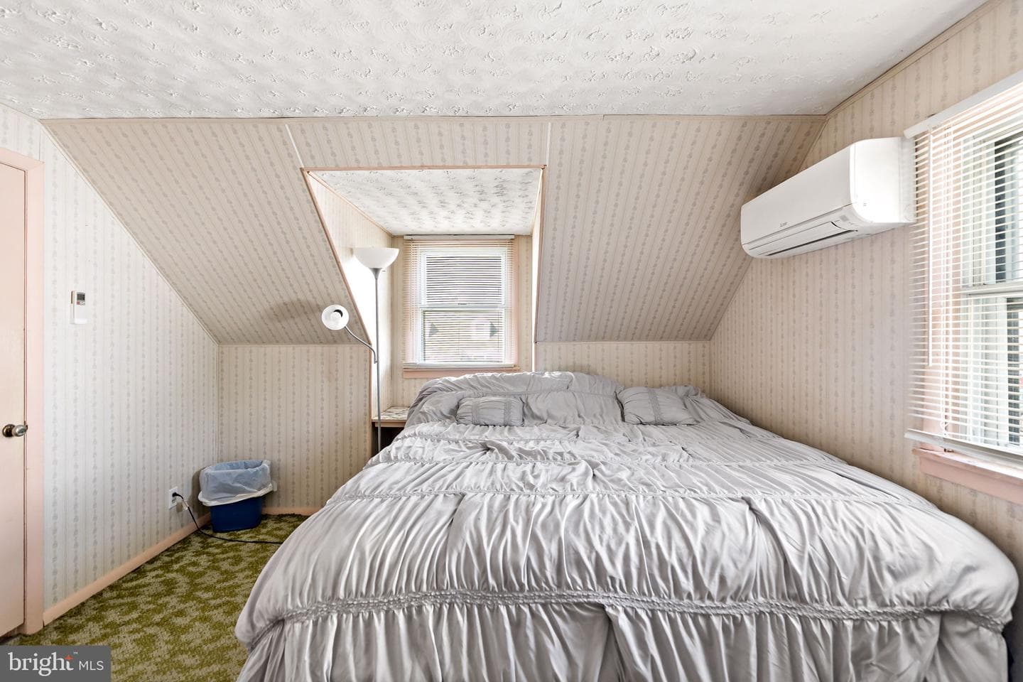 3421 Cornwall photo 41