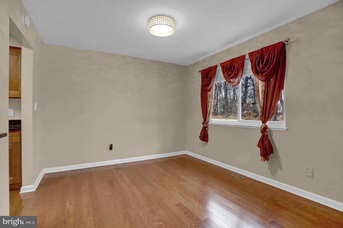 4264 Cayuga Road photo 14