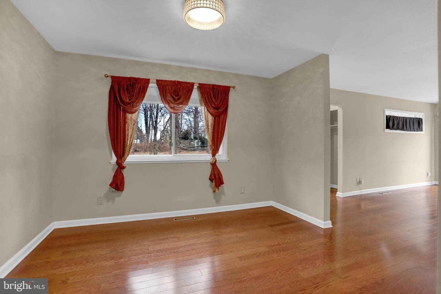 4264 Cayuga Road photo 16