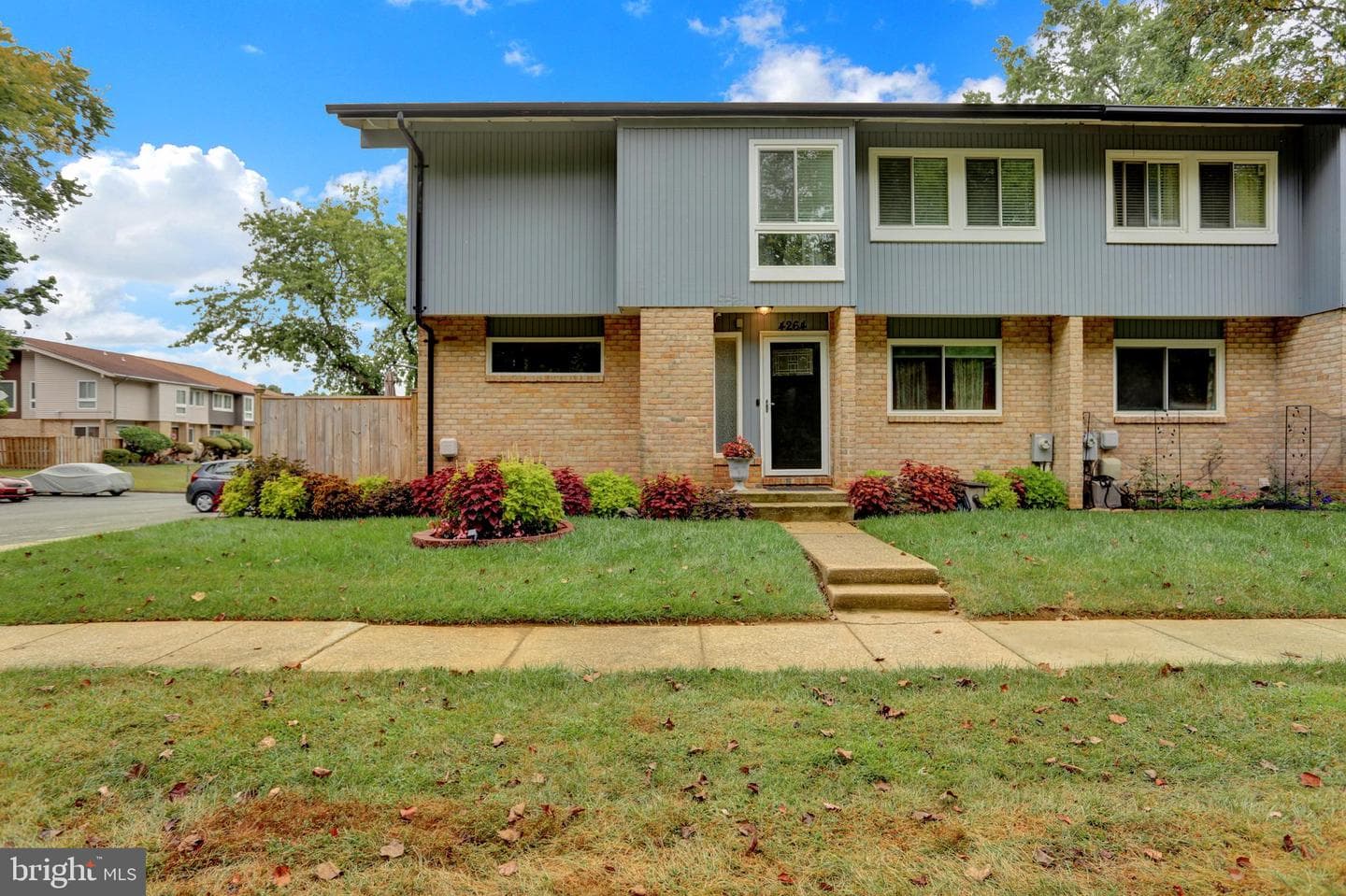 4264 Cayuga Road photo 2