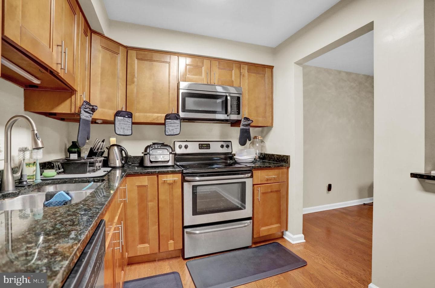 4264 Cayuga Road photo 23