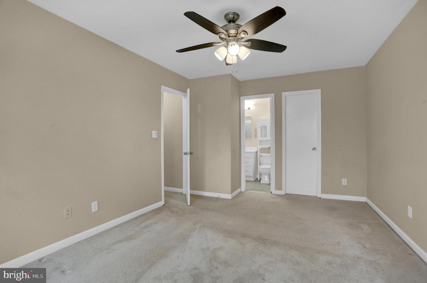 4264 Cayuga Road photo 32