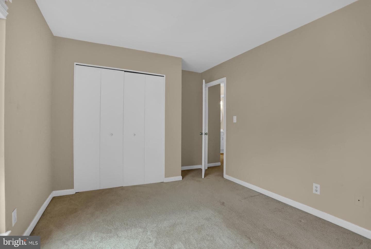 4264 Cayuga Road photo 34