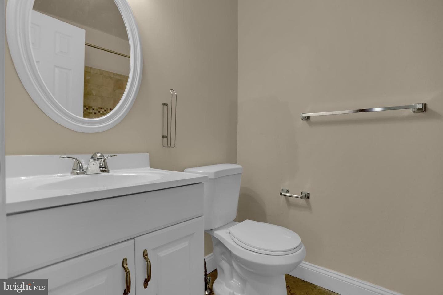 4264 Cayuga Road photo 41