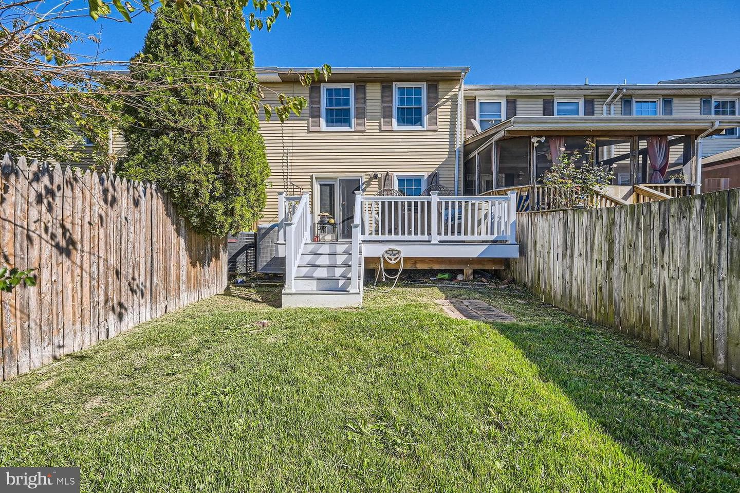 5435 King Arthur Circle photo 28