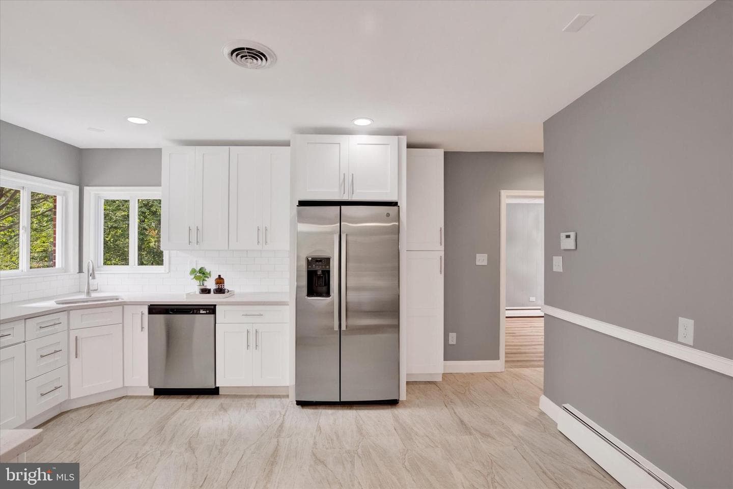 7 Bangert Avenue photo 11
