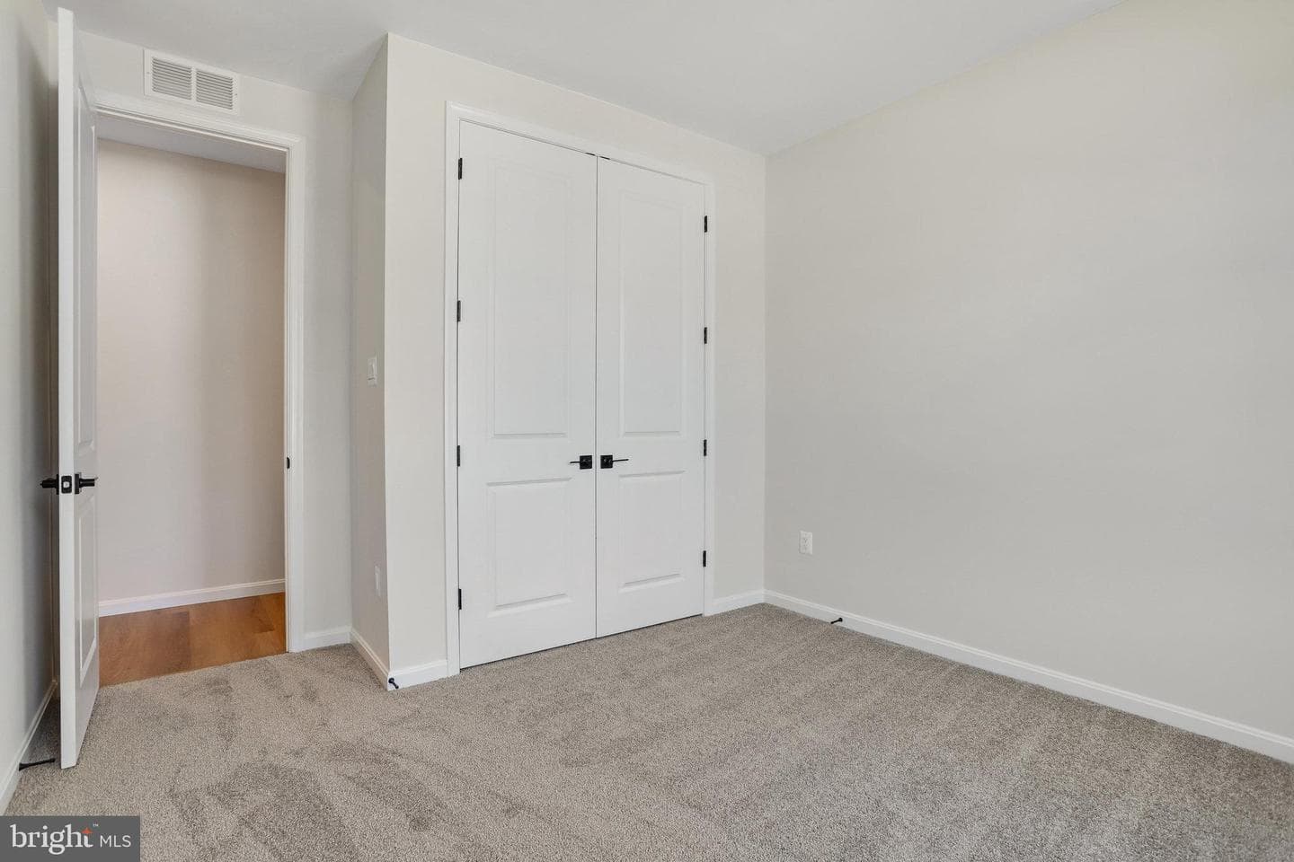 5711 Charlies Way photo 11