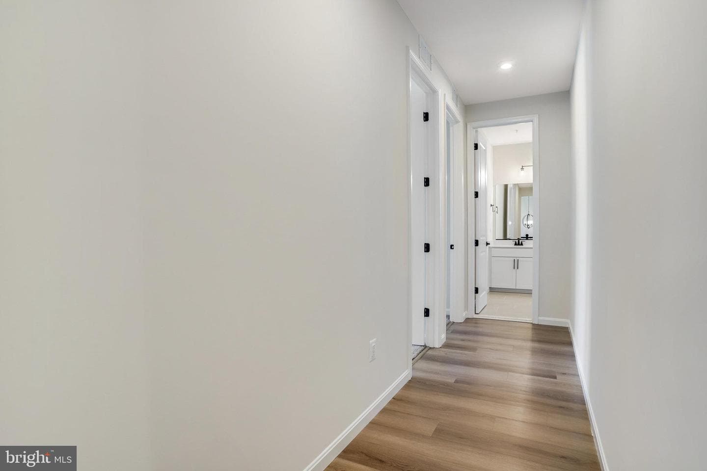 5711 Charlies Way photo 9