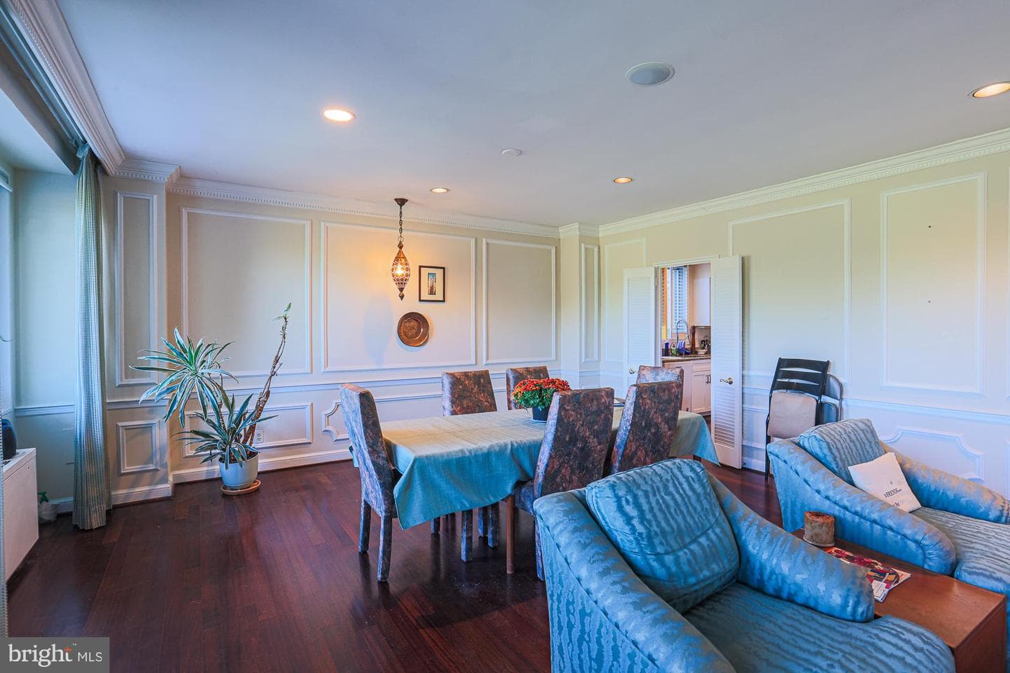 11 Slade Avenue #301 photo 8